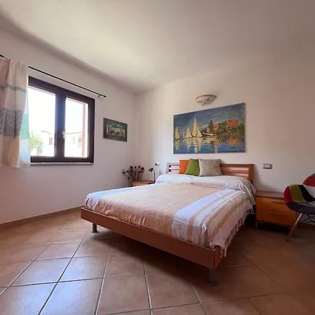 Lovely With Terrace And Air Conditioning Appartement