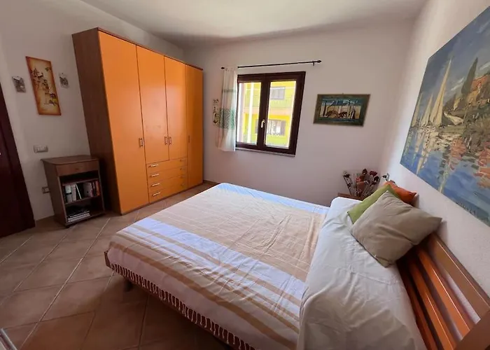 Lovely With Terrace And Air Conditioning Appartement