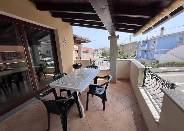 Lovely With Terrace And Air Conditioning